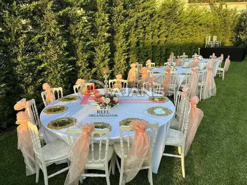 Deniz kenarı aynalı masa kiralama