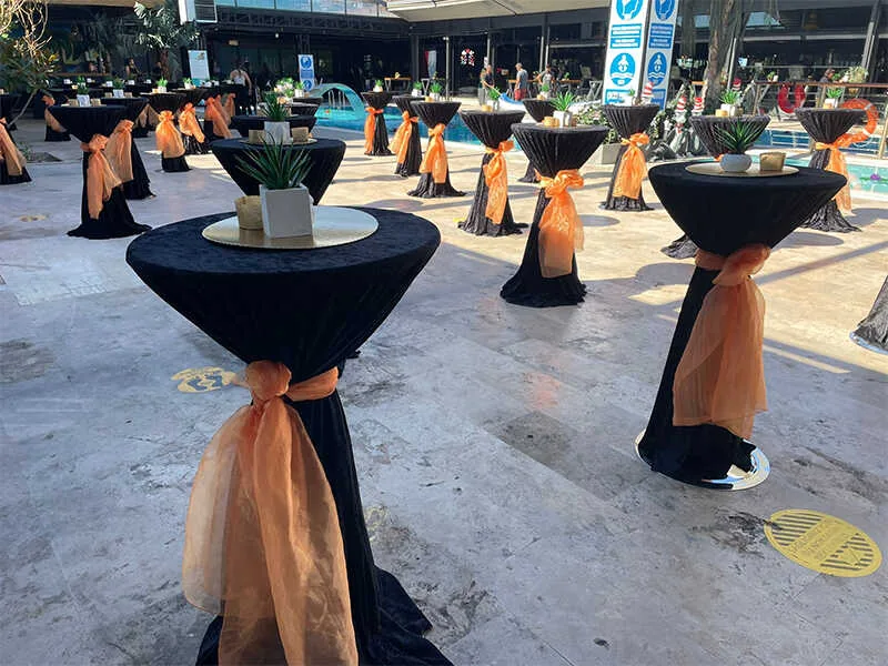 Siyah Bistro Masa Kokteyl Konsepti - Organizasyon Ajans