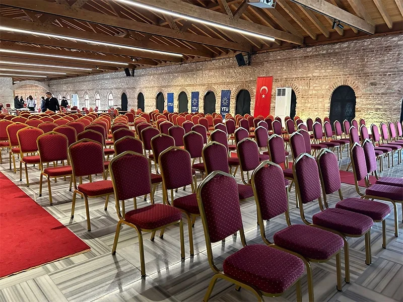 Hilton sandalye kiralama kurumsal etkinlik toplantı konferans İstanbul