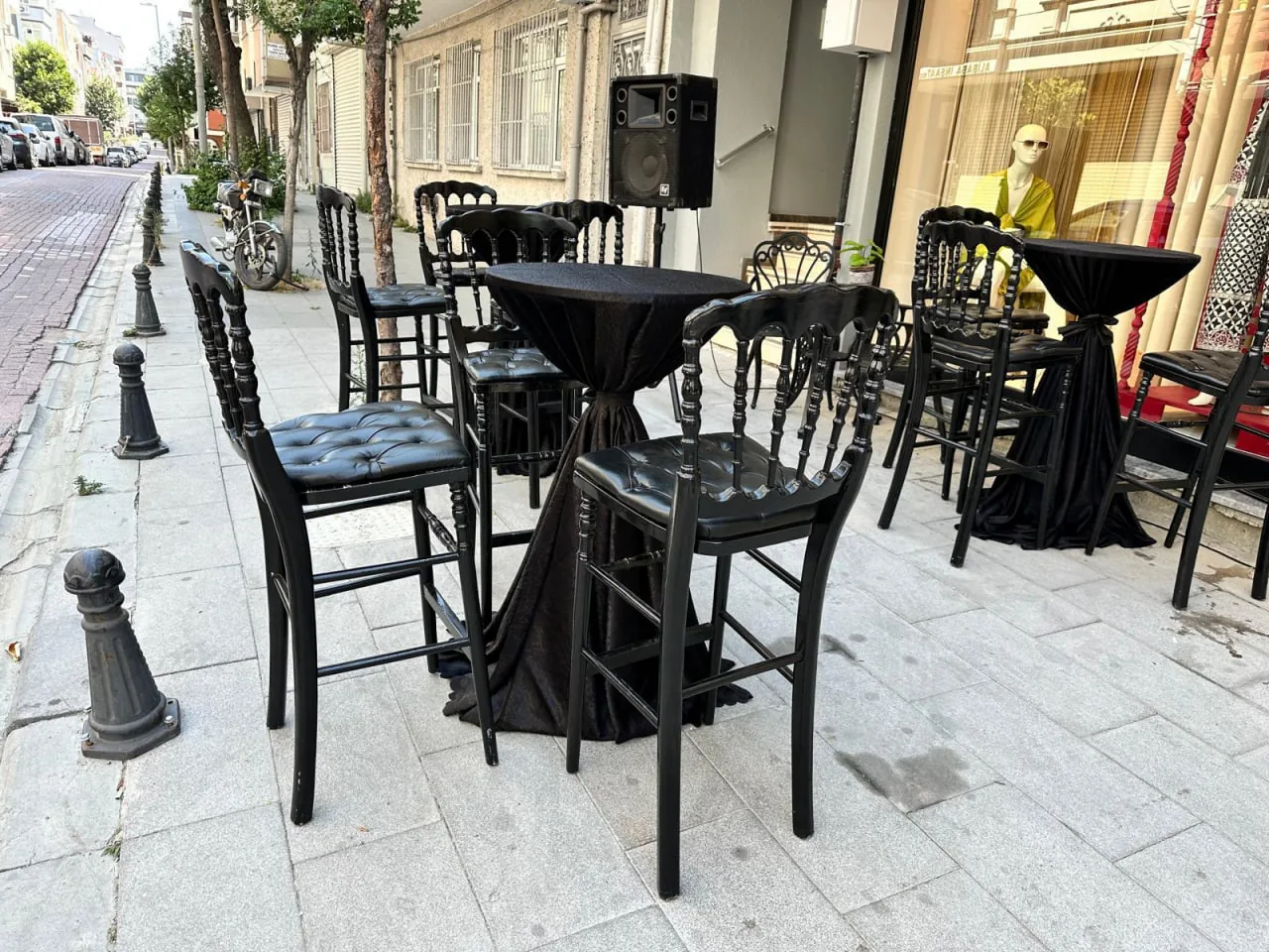 Siyah bar sandalyesi kiralama kokteyl açılış lansman