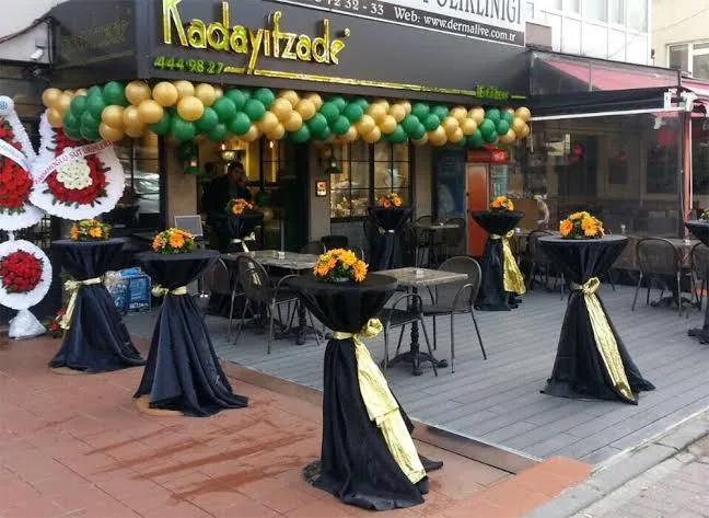 Siyah kokteyl masası kiralama açılış organizasyonu