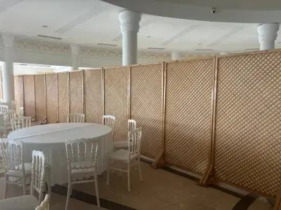 İstanbul ahşap paravan kiralama ve dekoratif bölme sistemi görseli